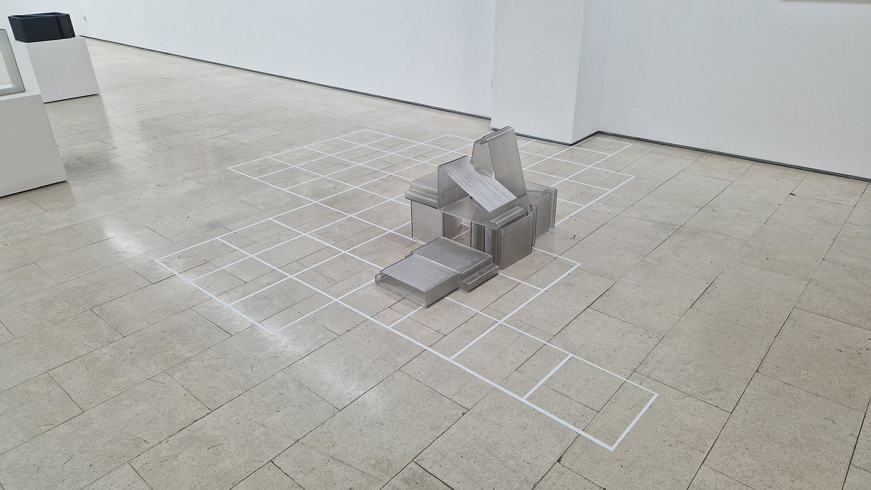 Susana Chasse, Buildings Blocks Act as One I 2, 2025, impressão com braço robótico em rPETG Cristal, 30x20x20 cm 11 peças BD