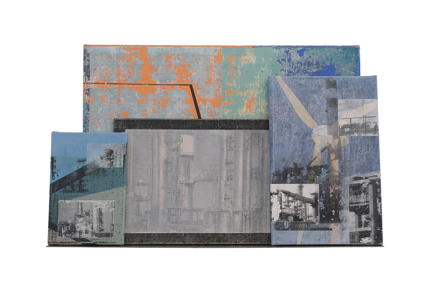 André Silva, Estado de pânico 2, 2004-24, técnica mista sobre tela em prateleira de aço inox, dimen variaveis BD