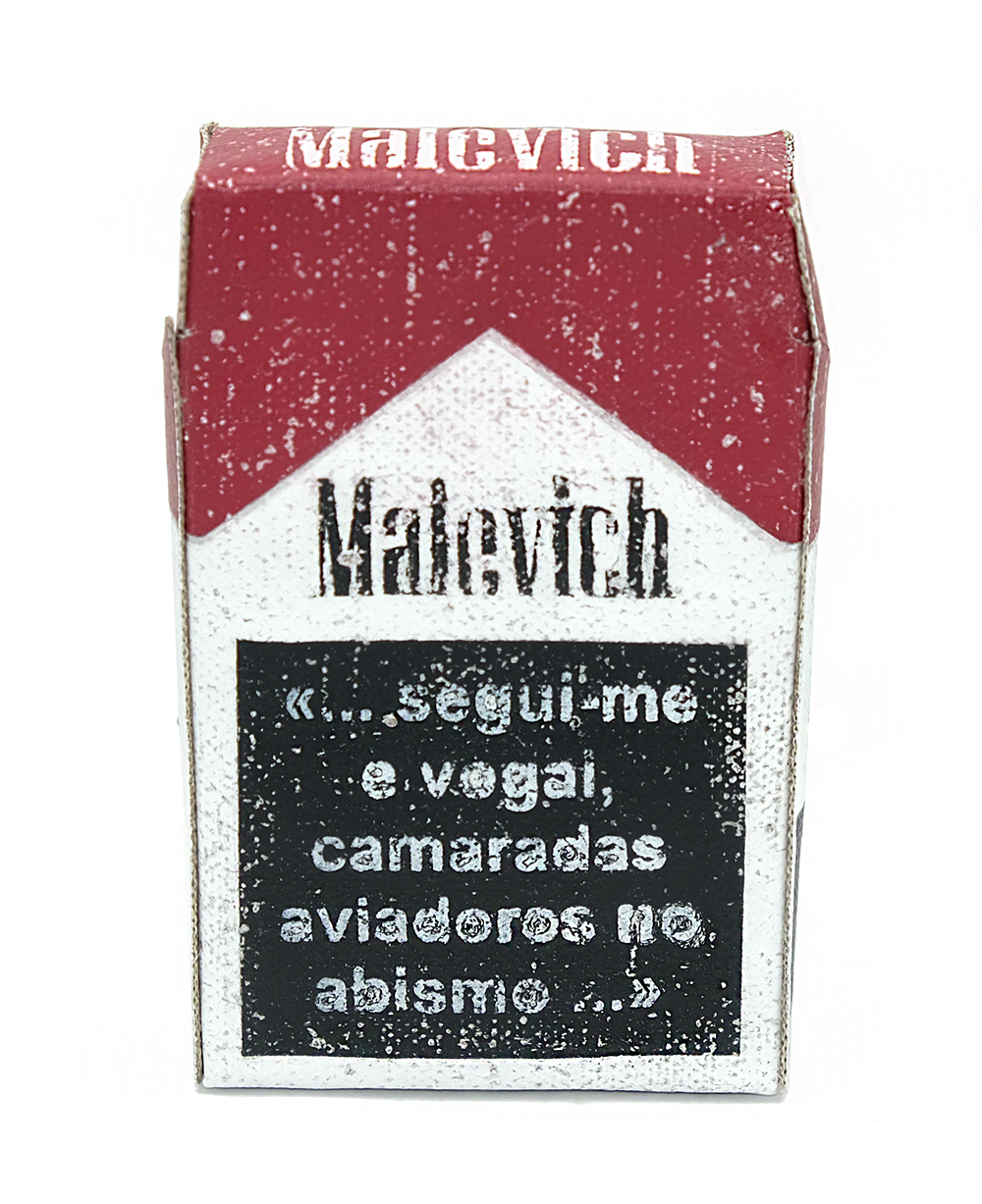 André Silva, Suprematismo de bolso, A pura sensação do vício II_A, 2026, tinta acrílica sobre tela de linho, 9x5,6x2,5 cm BD